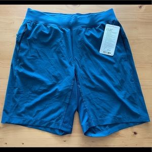 NWT Lululemon THE Short 9” Linerless